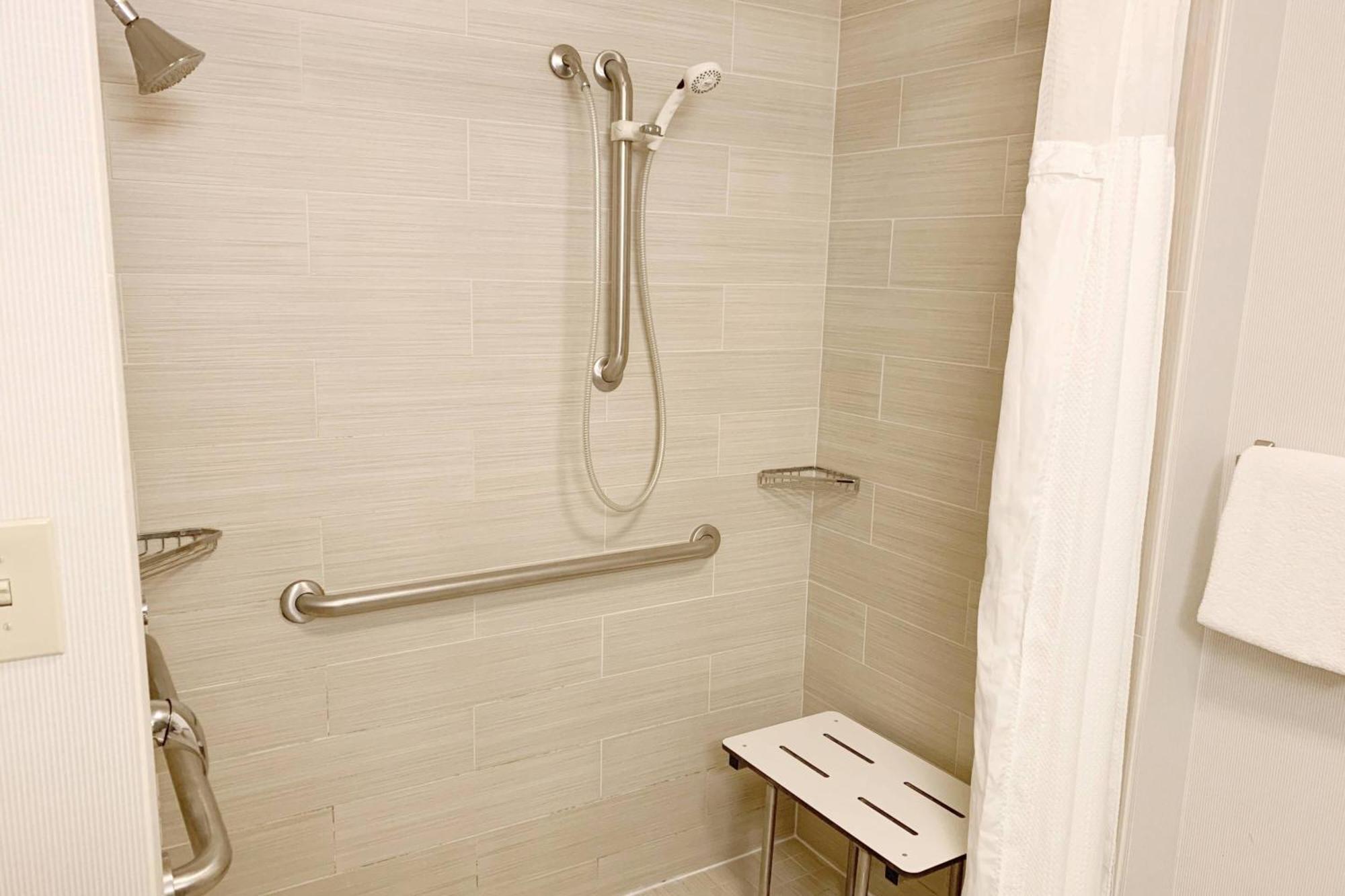 Courtyard By Marriott Cleveland Westlake Exterior foto